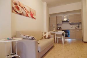 Prima fila mare con parcheggio privato