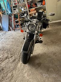 suzuki intruder 800
