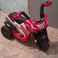 moto ducati peg perego