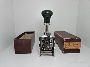 Timbro Mondial anni '50 numeratore