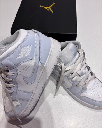 Air Jordan 1mid misura 36,5