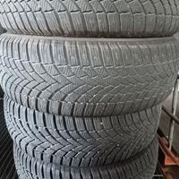 Pneumatici invernali Bridgestone 205/60 r16
