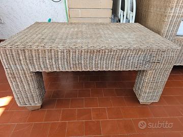 tavolino in bambù 