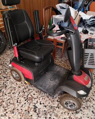scooter per disabili anziani 
