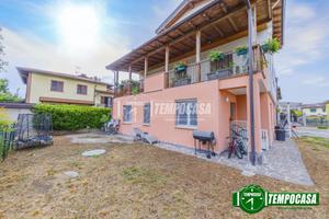 QUATTRO LOCALI CON GIARDINO , COMPLETAMENTE RISTRU