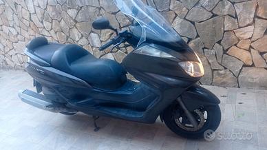 Scooter Majestic 400