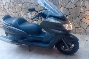 Scooter Majestic 400