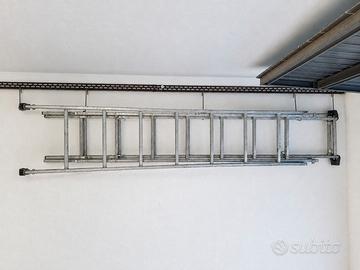 scala in alluminio  robusta, a sfilo. 