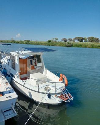 1990 Gozzo cabinato planante san prospero 750