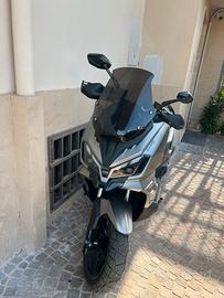 Sym adx 300 chiavi in mano