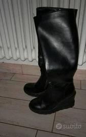 stivali ecopelle n.37