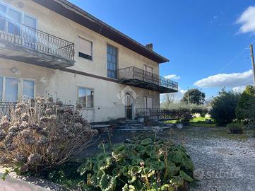 PORZIONE DI BIFAMILIARE A ARTENA