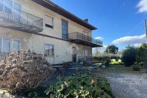 PORZIONE DI BIFAMILIARE A ARTENA