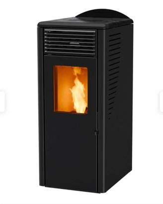 Stufa a pellet ventilata Fusion 10 kW Nuova