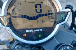  Moto Guzzi V7 IV STONE