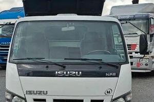 Isuzu NPR 85-5DX