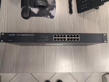 Switch Ethernet 16 porte Planet GSW-1601