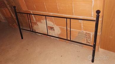 Letto matrimoniale ferro battuto con doghe in legn