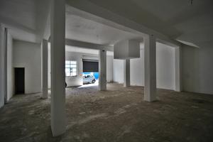 Locale commerciale 150 mq a Gravina centro