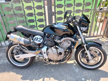 Honda Hornet cafè Racer 