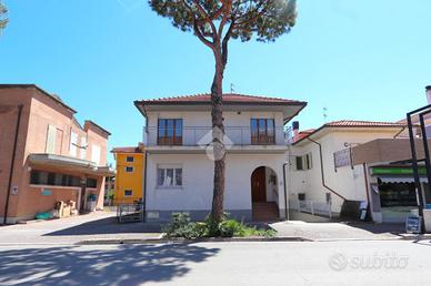BIFAMILIARE A MARTINSICURO
