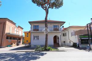 BIFAMILIARE A MARTINSICURO