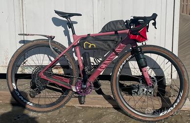 Gravel Canyon Grizl carbonio