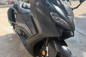 YAMAHA T-MAX 560 2023