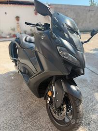 YAMAHA T-MAX 560 2023