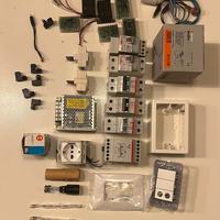 Lotto materiale elettrico usato