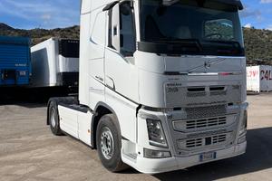 Trattore stradale volvo