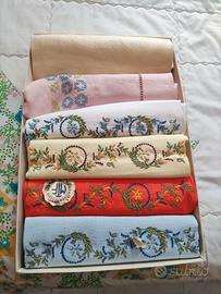 salviette asciugamani colorati ricamato  nuovo 