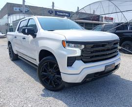 CHEVROLET Silverado 6.2L EcoTec3 V8 High Country