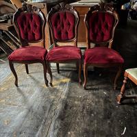 3 sedie in stile velluto rosso
