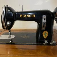 Macchina da cucire Bianchi  a pedale richiudibile