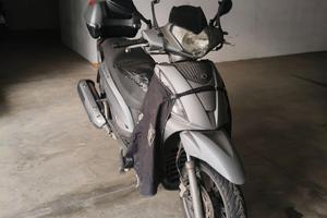 Scooter Kymco people 300GT