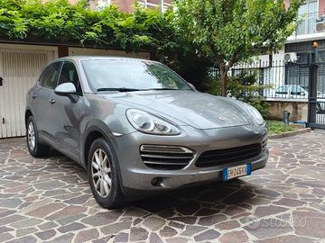 Porsche Cayenne 3.0 d