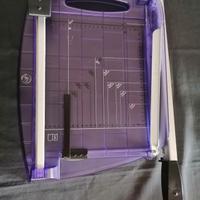 tagliere fogli e graffette 