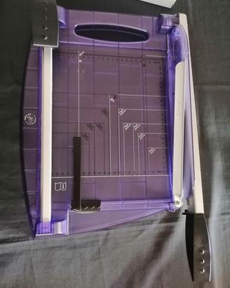 tagliere fogli e graffette 