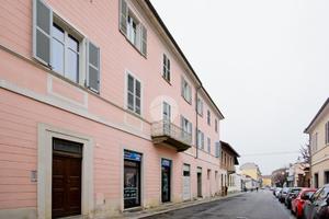 2 LOCALI A BRA