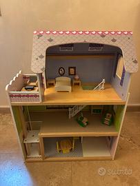 Casetta bambole in legno