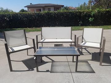 Set da Giardino con tavolo 4 posti in metallo
