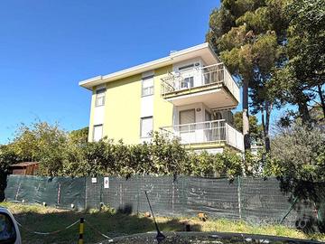 BICAMERE RISTRUTTURATO ALL'ULTIMO PIANO DI TRIFAMI