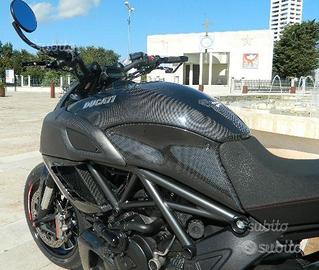 ACCESSORI RICAMBI CARBONIO DUCATI DIAVEL 1200