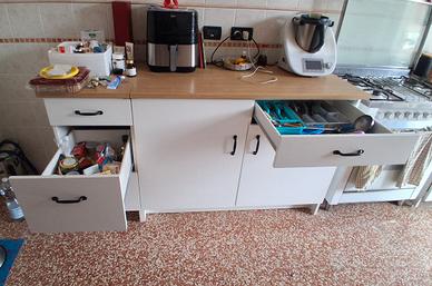 Mobile Ikea come nuovo