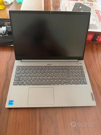 Lenovo ThinkBook 15 / 15.6” Intel Core i5 / 8 GB