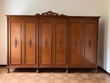 Armadio a 6 ante in legno stile vintage