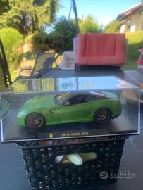Ferrari con teca