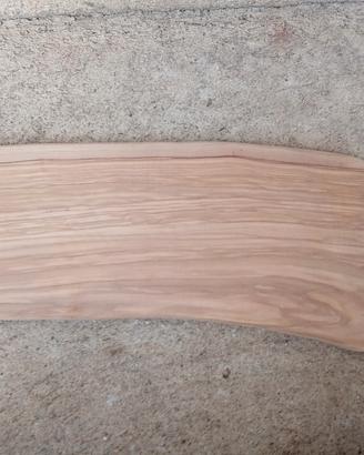 tagliere in legno di ulivo 