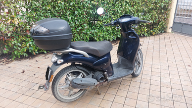 Scooter Aprilia Scarabeo 50